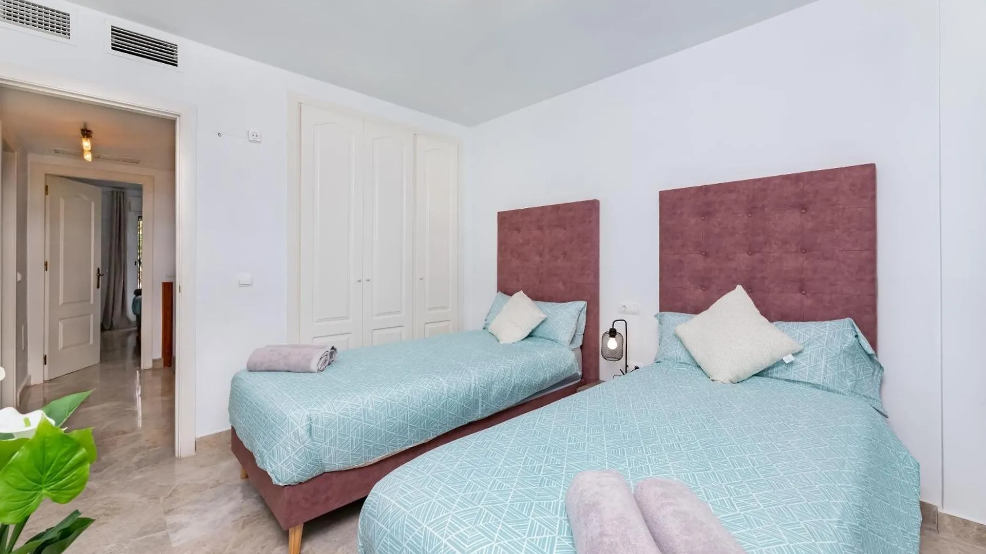 Prázdninový dům Cozy 4 Bedroom Townhouse With Swimming Pool Marbella Španělsko