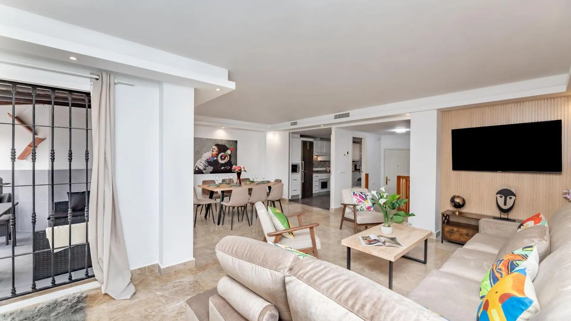 Cozy 4 Bedroom Townhouse With Swimming Pool Marbella